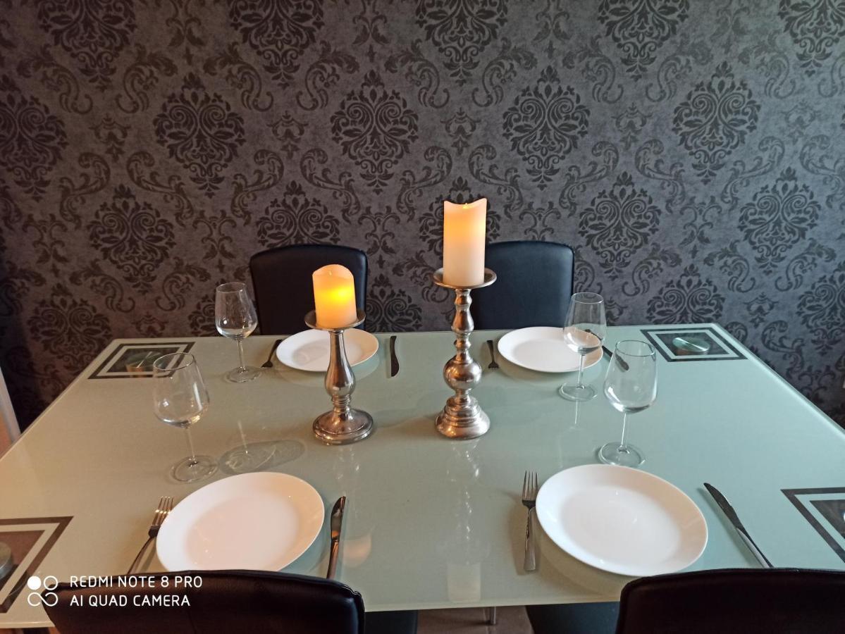 Sky Night Loft Apartment Duren ภายนอก รูปภาพ