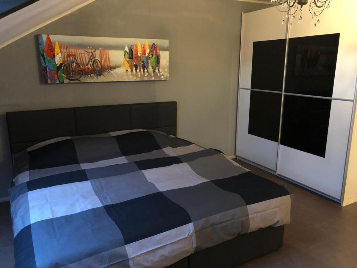 Sky Night Loft Apartment Duren ภายนอก รูปภาพ